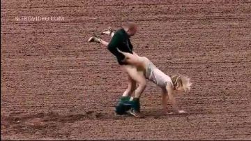 Hot Celeb Enjoys Hardcore Banging Porndroids