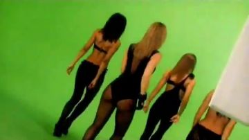 Edurne shares videoclip with sexy ladies