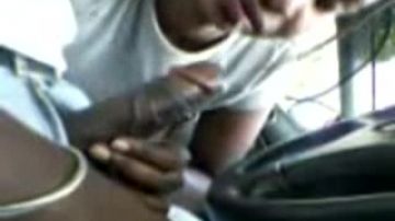 Indian babe blows a fat cock in the car