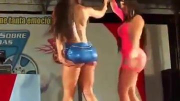 Garotas mostram a pele em que habitam
