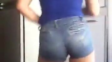 Shorts Pussy Ass - Amateur in short jean shorts shakes her ass while her friend records -  PORNDROIDS.COM