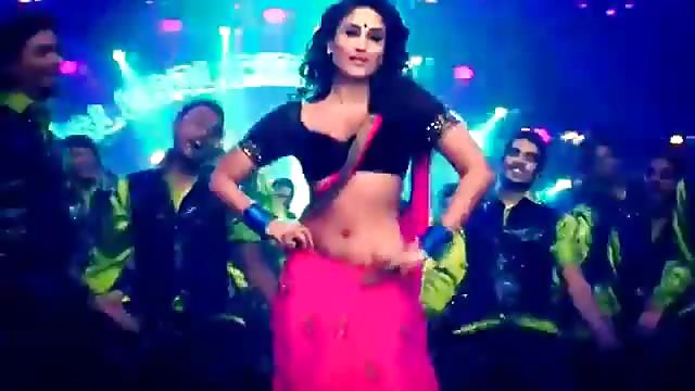 Kareena Kapoor Hot Dancing.